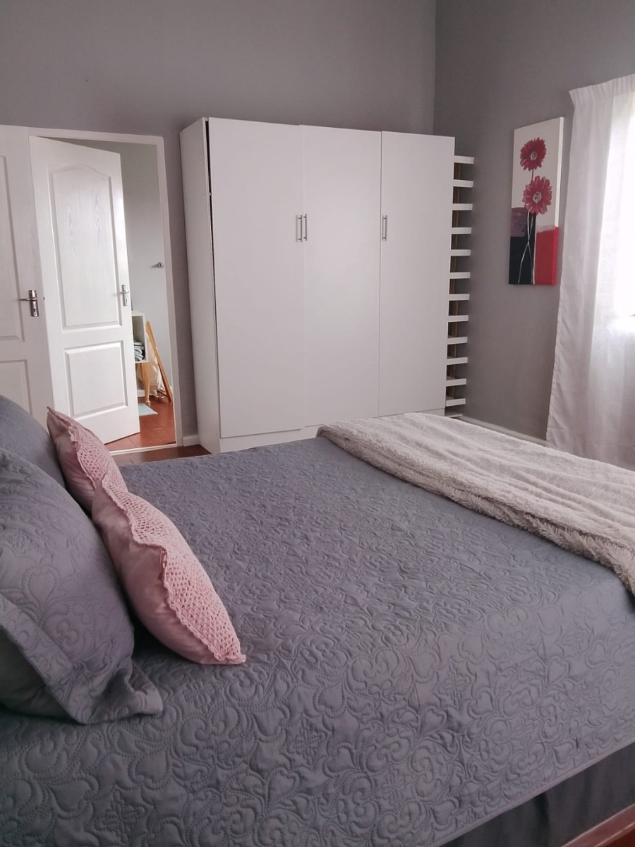 4 Bedroom Property for Sale in Kleinkrantz Western Cape